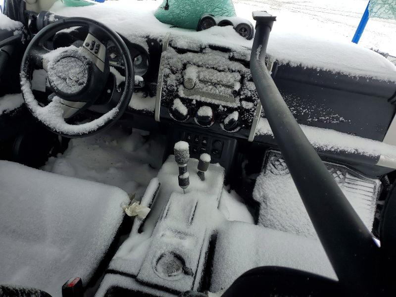 2007 Toyota Fj cruiser VIN JTEBU11F870067280 COPART salvage auction — ROLLOVER, Mi - Certificate Of Title, sold $2,600 on 2026-07-15 (photo 8)