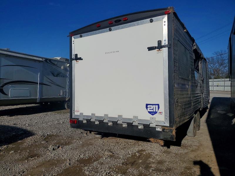 2020 Forest river Salem VIN 4X4TSMB20LY005342 COPART salvage auction — ROLLOVER, TN - SALVAGE CERTIFICATE, sold $1,200 on 2026-09-11 (photo 4)