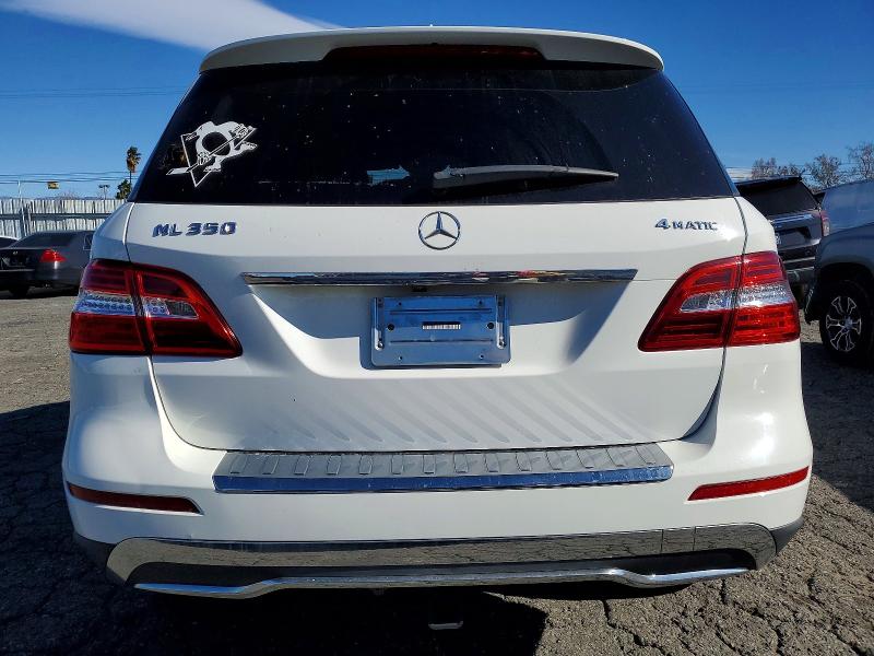 2014 Mercedes-benz Ml-class VIN 4JGDA5HB0EA432506 COPART salvage auction — MINOR DENT/SCRATCHES, Ca - Dis/Dlr/Exp Only Clean Title, sold $7,000 on 2026-07-30 (photo 6)