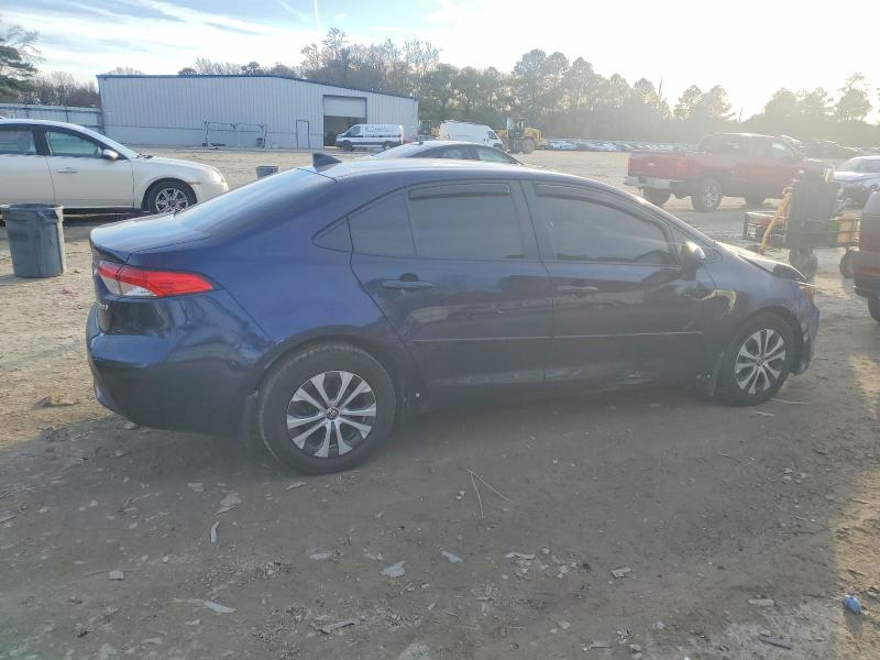 2022 Toyota Corolla VIN JTDEAMDE1NJ042856 COPART salvage auction — FRONT END, Va - Cert Of Title - Salvage, sold $7,200 on 2026-07-28 (photo 3)