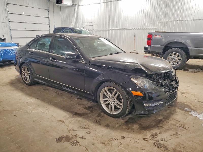 2014 Mercedes-benz VIN WDDGF8AB4ER306235 COPART salvage auction — FRONT END, Mn - Parts Vehicle Bill Of Sale, sold $875 on 2026-07-28 (photo 4)