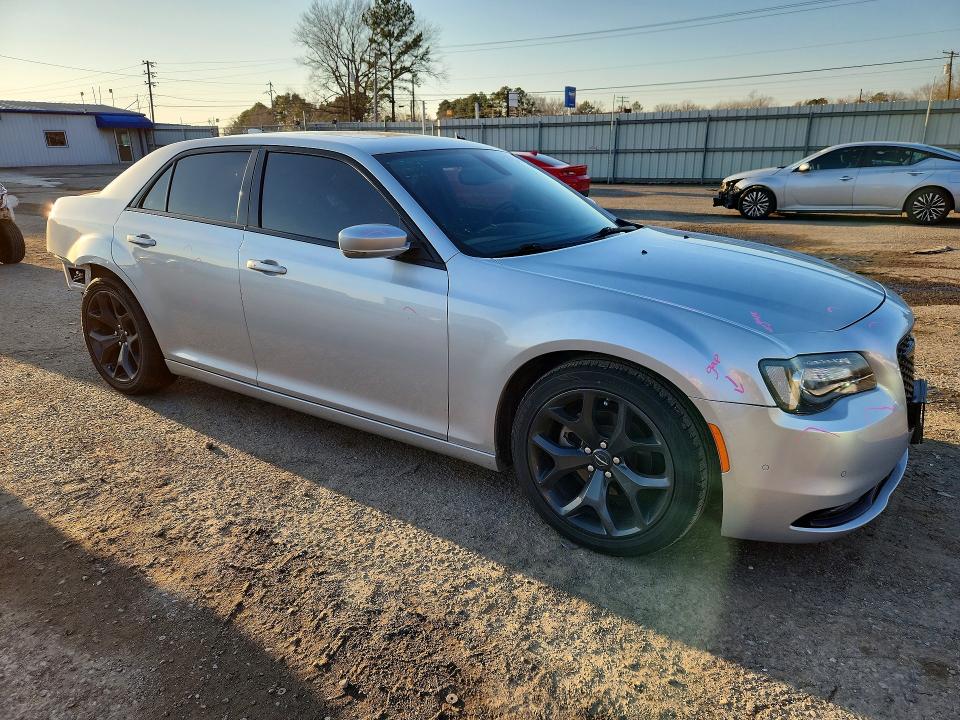 2023 Chrysler 300 VIN 2C3CCABG3PH538416 COPART salvage auction — REAR END, Tx - Salvage Vehicle Title, sold $7,900 on 2026-07-02 (photo 4)