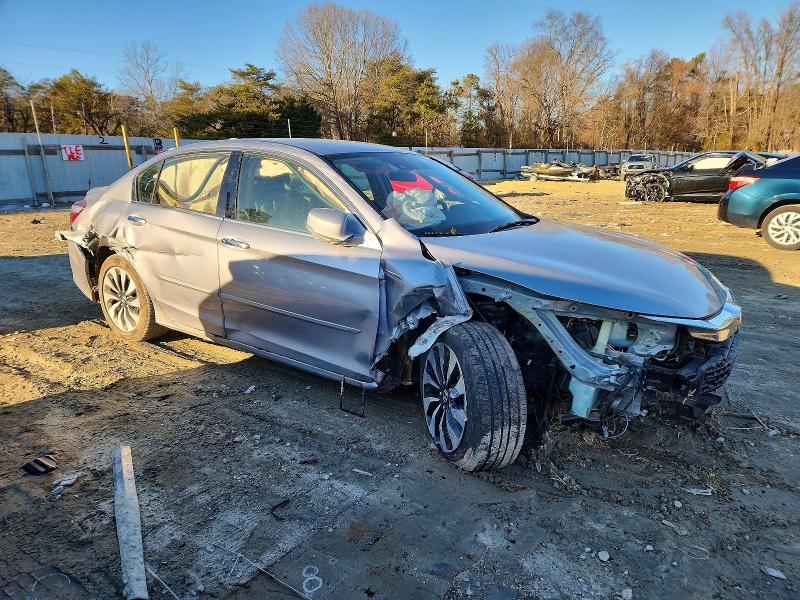 2017 Honda Accord VIN JHMCR6F30HC001214 COPART salvage auction — FRONT END, Md - Cert Of Salvage > 75% Damage, sold $375 on 2026-07-14 (photo 4)