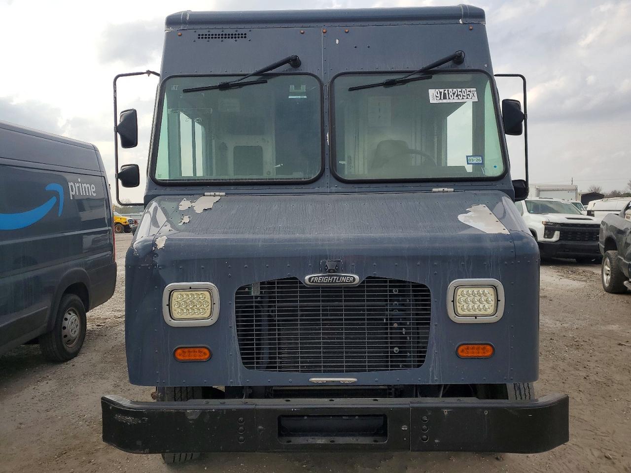 2020 Freightliner All models VIN 4UZAC2EA8LCMH7911 COPART salvage auction — Minor Dent/Scratches, TX - CERTIFICATE OF TITLE, sold $19,100 on 2026-06-30 (photo 5)