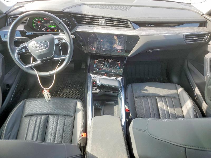 2022 Audi E-tron VIN WA1LAAGEXNB040609 COPART salvage auction — FRONT END, Al - Cert Of Title-Salvage Title, sold $18,100 on 2026-07-20 (photo 8)