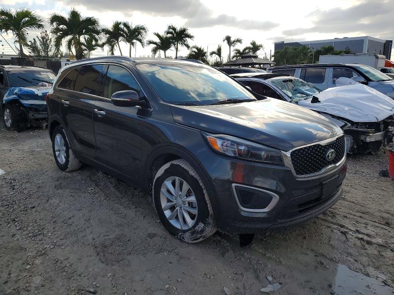2018 Kia Sorento VIN 5XYPG4A38JG344438 COPART salvage auction — WATER/FLOOD, Fl - Cert Of Title-Slvg Rebld Flood, sold $3,600 on 2026-07-14 (photo 4)