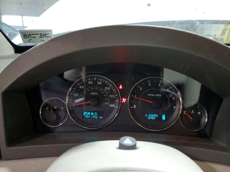 2005 Jeep Grand cherokee VIN 1J8HR58235C593010 COPART salvage auction — FRONT END, Pa - Certificate Of Salvage, sold $375 on 2026-07-24 (photo 9)