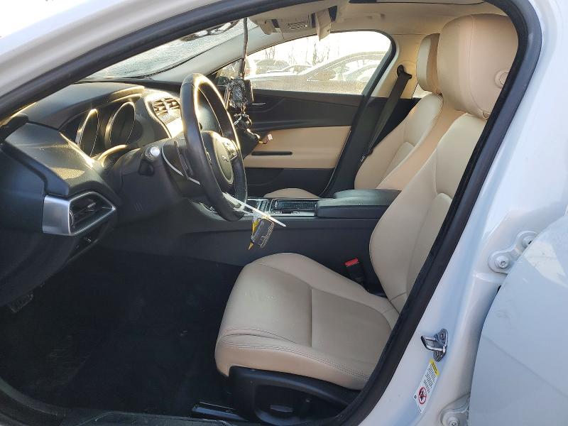 2018 Jaguar Xe VIN SAJAJ4FX4JCP23140 COPART salvage auction — MINOR DENT/SCRATCHES, Md - Cert Of Salvage > 75% Damage, sold $125 on 2026-07-16 (photo 7)