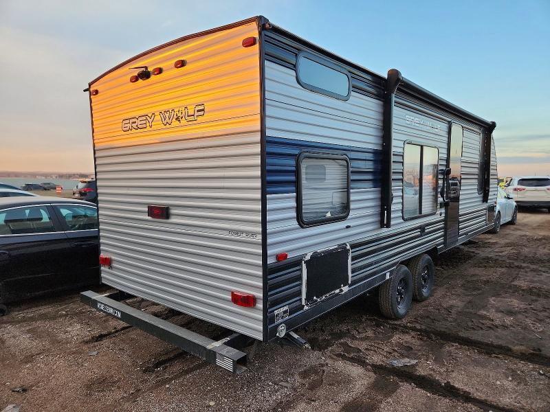 2021 Foresriver VIN 5ZT2CKRB9MF000208 COPART salvage auction — MINOR DENT/SCRATCHES, NE - CERT OF TITLE-SALVAGE, sold $100 on 2026-07-09 (photo 4)