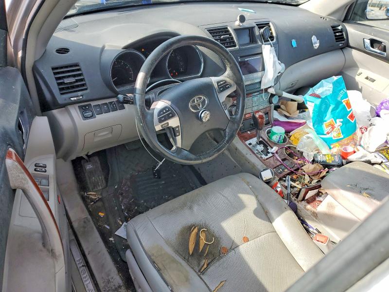 2011 Toyota Highlander VIN 5TDDK3EH9BS077901 COPART salvage auction — UNDERCARRIAGE, Sc - Cert Of Title-Salvage, sold $2,600 on 2026-07-27 (photo 8)
