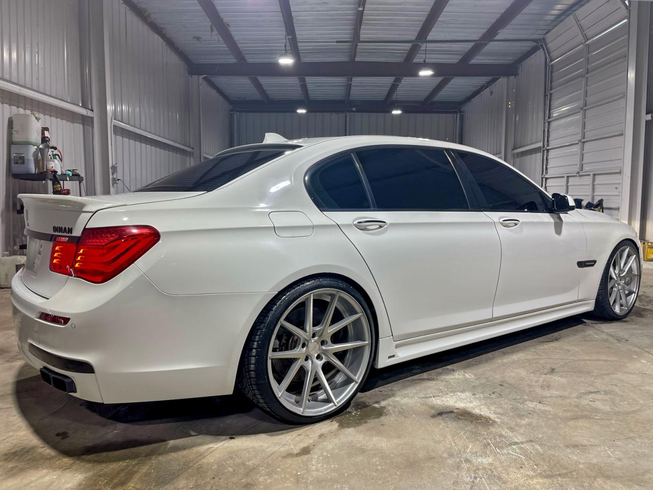 2010 BMW 7er VIN WBAKB8C58ACY64395 COPART salvage auction — Normal Wear, CA - SALVAGE CERTIFICATE (P), sold $32,250 on 2026-02-13 (photo 4)