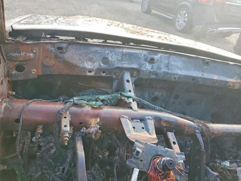 2003 Toyota Highlander VIN JTEGD21A930060428 COPART salvage auction — BURN, FL - CERT OF DESTRUCT-NO VIN PLATE, sold $350 on 2026-07-14 (photo 9)