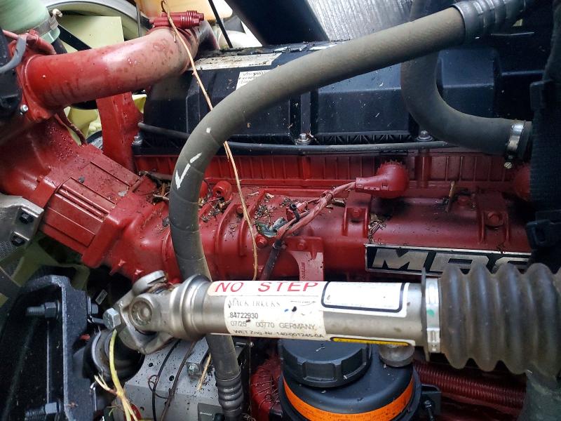 2026 Mack All models VIN 1M1PN4GY7TM018852 COPART salvage auction — ALL OVER, NJ - CERT OF TITLE-SALVAGE, sold $15,700 on 2026-07-23 (photo 7)