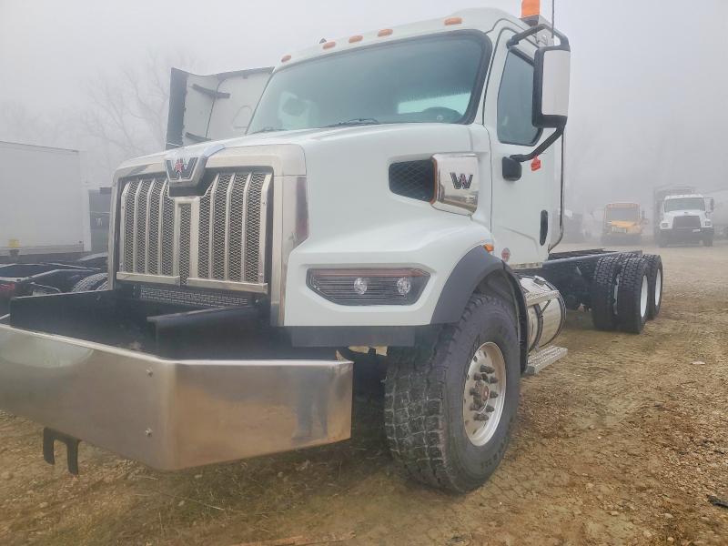 2025 Western star/auto car VIN 5KKHBPDV9SPVV6294 COPART salvage auction — WATER/FLOOD, KS - CERT OF TITLE-SALVAGE, sold $94,500 on 2026-10-08 (photo 2)