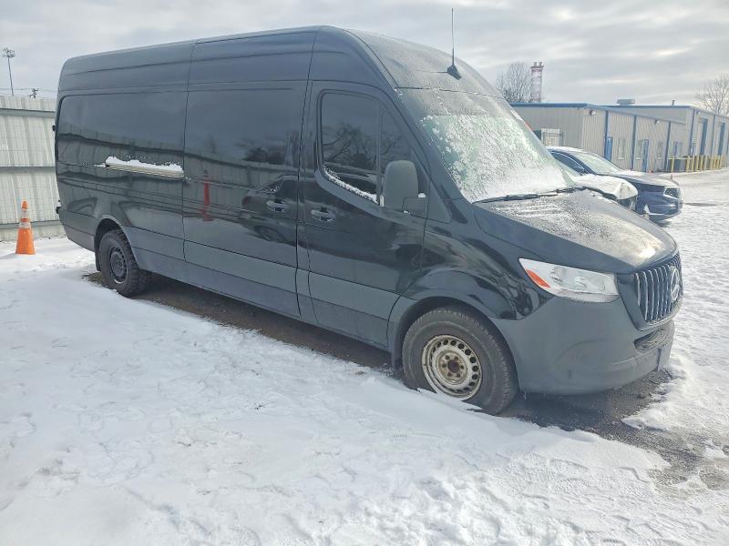 2021 Mercedes-benz Sprinter VIN W1W40CHY3MT052969 COPART salvage auction — REAR END, Md - Cert Of Salvage > 75% Damage, sold $12,900 on 2026-07-30 (photo 4)