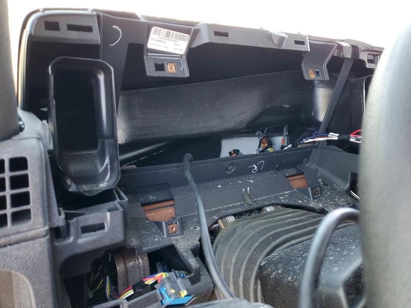 2025 International Lt62f semi truck VIN 3HSDZAPR2SN023766 COPART salvage auction — SIDE, Tx - Salvage Vehicle Title, sold $27,362 on 2026-08-15 (photo 8)