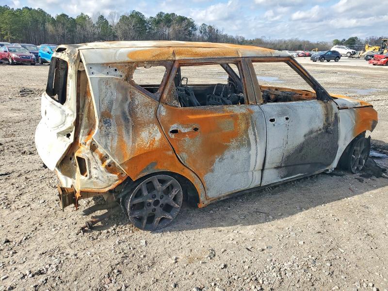2025 Kia Soul VIN KNDJ23AU7S7949850 COPART salvage auction — BURN, Sc - Cert Of Title-Salvage Fire, sold $150 on 2026-07-06 (photo 3)