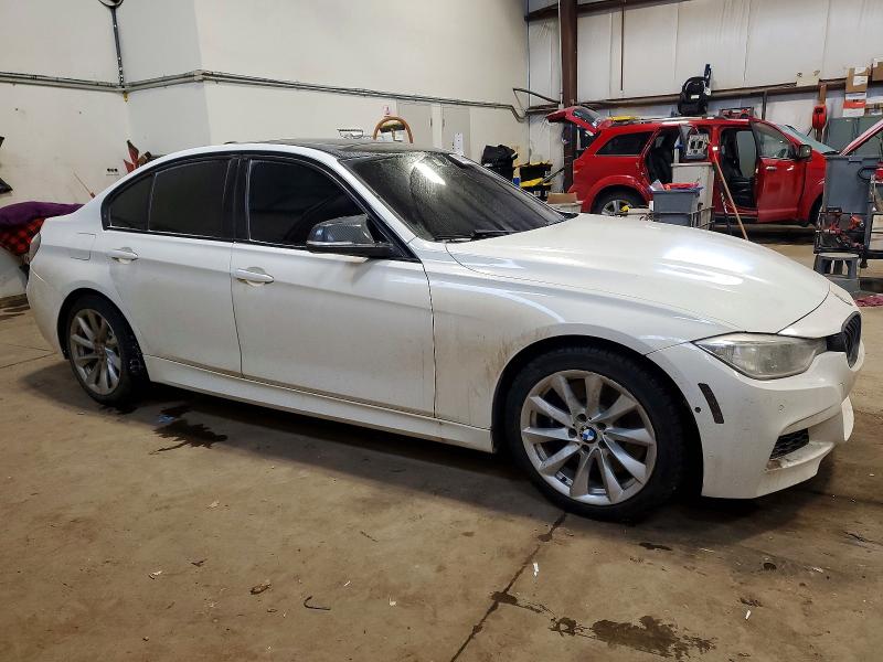 2013 BMW 3er VIN WBA3B9C54DF585863 COPART salvage auction — REAR END, Salvage Title, sold $2,050 on 2026-07-09 (photo 4)