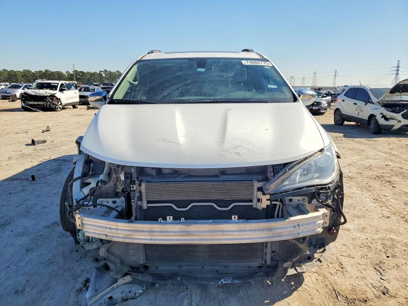 2020 Chrysler Pacifica VIN 2C4RC1GG8LR171435 COPART salvage auction — FRONT END, Tx - Certificate Of Title, sold $2,550 on 2026-07-17 (photo 5)