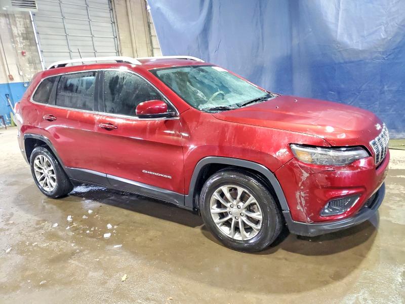 2019 Jeep Cherokee VIN 1C4PJLLB4KD165149 COPART salvage auction — MINOR DENT/SCRATCHES, MI - CERTIFICATE OF TITLE, sold $1,300 on 2026-07-09 (photo 4)