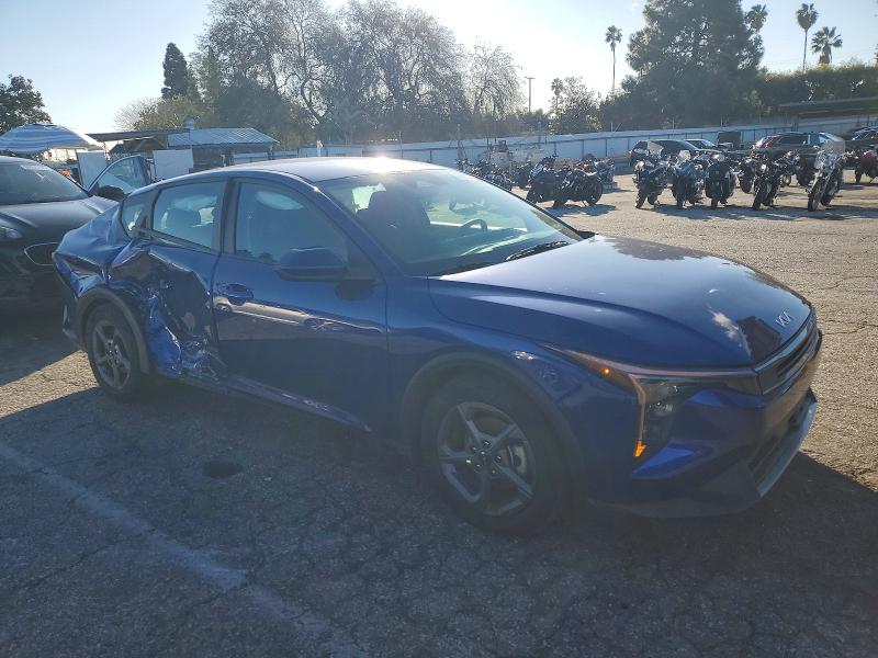 2025 Kia K4 VIN 3KPFT4DE0SE055220 COPART salvage auction — SIDE, Salvage Title, sold $5,800 on 2026-07-10 (photo 4)