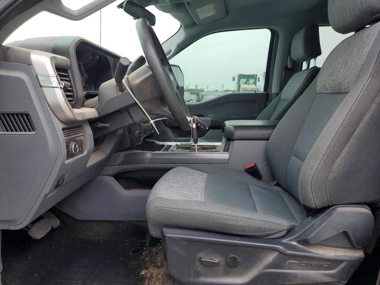 2025 Ford F-350 super duty VIN 1FT8W3DT6SEC67625 COPART salvage auction — Hail, TX - CERTIFICATE OF TITLE, sold $45,500 on 2026-05-11 (photo 7)