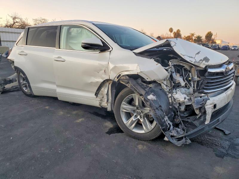 2016 Toyota Highlander VIN 5TDDKRFH5GS320807 COPART salvage auction — REAR END, Ca - Salvage Certificate, sold $2,450 on 2026-07-09 (photo 4)