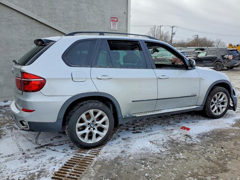2012 BMW X5 VIN 5UXZV4C51CL746417 COPART salvage auction — FRONT END, NJ - CERT OF TITLE-SALVAGE, sold $775 on 2026-07-24 (photo 3)