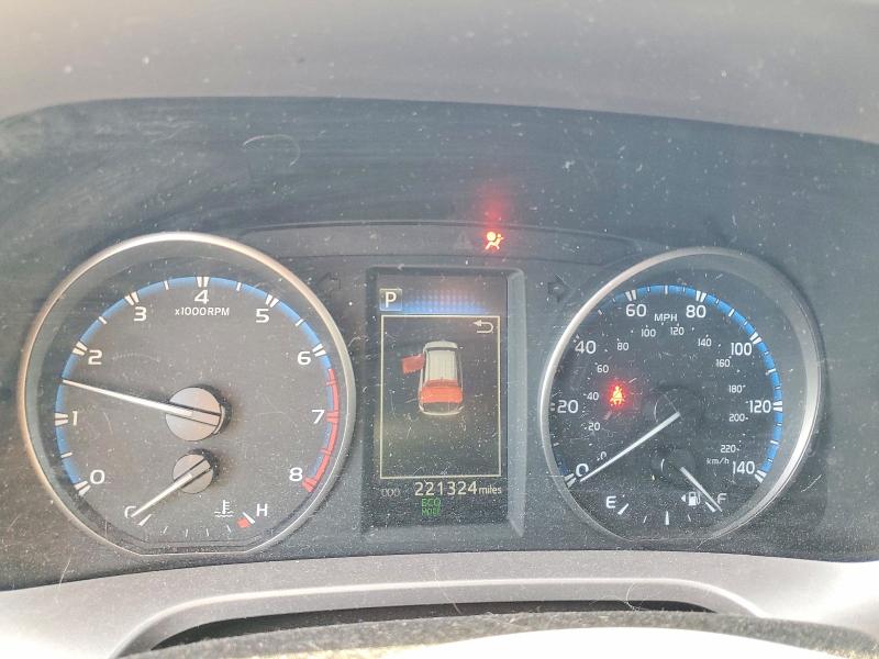 2018 Toyota Rav4 VIN JTMBFREV1JD245139 COPART salvage auction — FRONT END, Nv - Salvage Title, sold $3,850 on 2026-07-07 (photo 9)