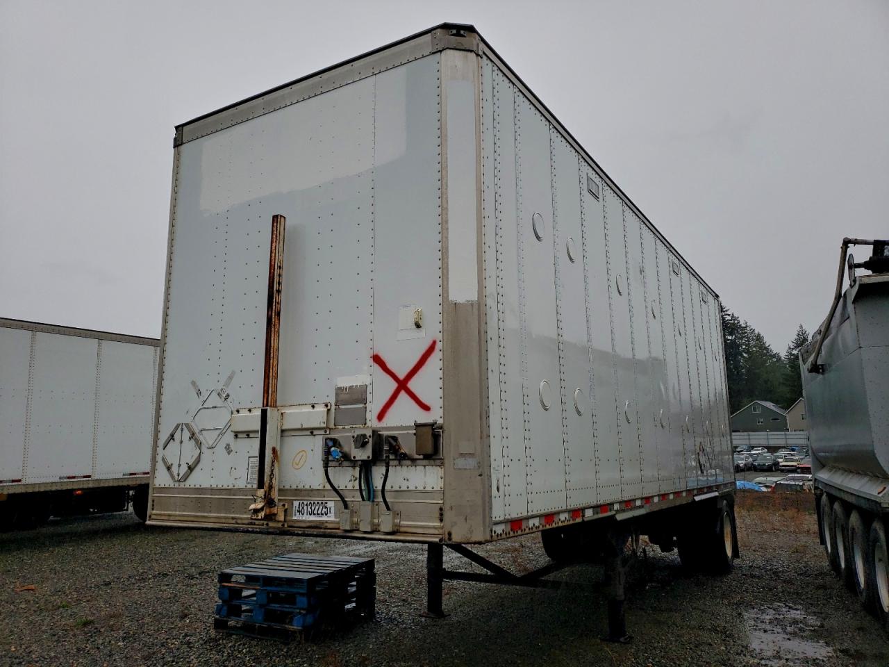 2011 Ggsd Dry van tr VIN 1GRAP5613BK211414 COPART salvage auction — Normal Wear, AB - EXPORT ONLY, sold $1,600 on 2026-09-04 (photo 2)