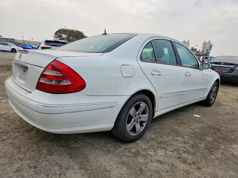 2003 Mercedes-benz E-klasse VIN WDBUF65J63A142984 COPART salvage auction — MINOR DENT/SCRATCHES, Ca - Dis/Dlr/Exp Only Clean Title, sold $800 on 2026-07-02 (photo 3)