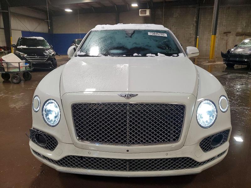 2018 Bentley Bentayga VIN SJAAC4ZV5JC020618 COPART salvage auction — Side, PA - CERT OF TITLE, sold $35,250 on 2026-04-01 (photo 5)