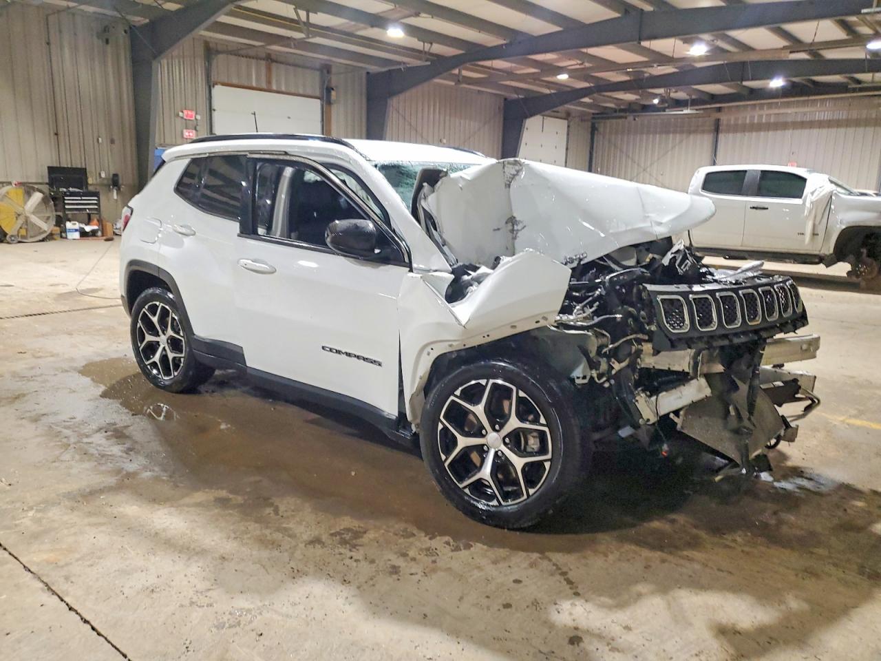 2024 Jeep Compass VIN 3C4NJDBN3RT598863 COPART salvage auction — Front End, FL - CERTIFICATE OF DESTRUCTION (P), sold $1,550 on 2026-02-02 (photo 4)