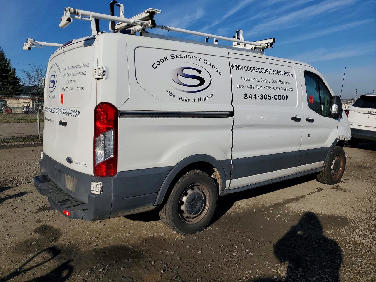 2018 Ford Transit VIN 1FTYE1YM1JKB01958 COPART salvage auction — Frame Damage, OR - SALVAGE TITLE CERTIFICATE, sold $1,200 on 2026-07-01 (photo 3)