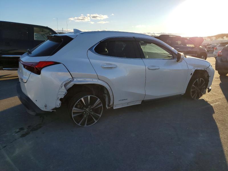 2019 Lexus Ux VIN JTHU9JBH5K2016135 COPART salvage auction — REAR END, Ok - Cert Of Title-Salvage, sold $10,000 on 2026-07-22 (photo 3)