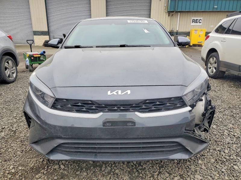 2024 Kia Forte VIN 3KPF24AD9RE735321 COPART salvage auction — SIDE, Or - Lien Papers Salvage, sold $3,300 on 2026-07-21 (photo 5)