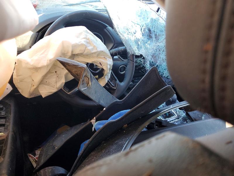 2022 Mazda Cx-5 VIN JM3KFBCM5N0572262 COPART salvage auction — ROLLOVER, Or - Lien Papers Salvage, sold $1,000 on 2026-07-07 (photo 8)