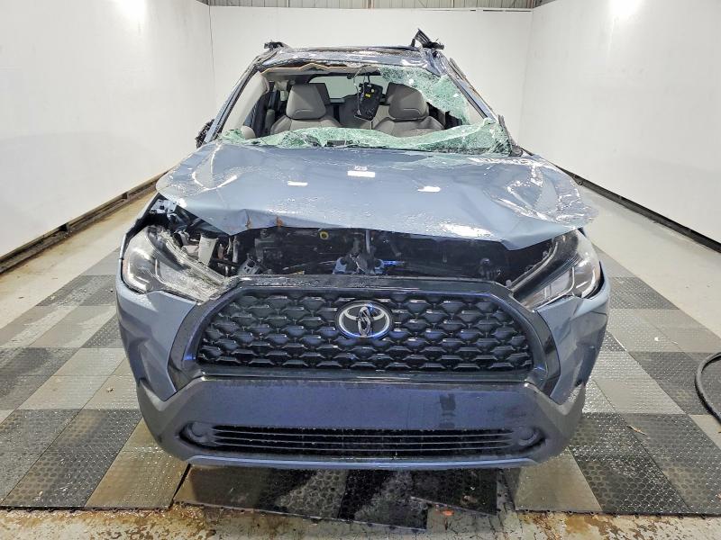 2024 Toyota Corolla cross VIN 7MUBAAAG5RV112686 COPART salvage auction — ROLLOVER, Nc - Salvage Certificate Of Title, sold $2,800 on 2026-07-06 (photo 5)