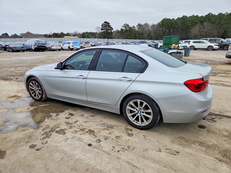 2018 BMW 3 series VIN WBA8A9C51JAH12542 COPART salvage auction — NORMAL WEAR, La - Dealer Only Clean Title, sold $3,550 on 2026-07-10 (photo 2)
