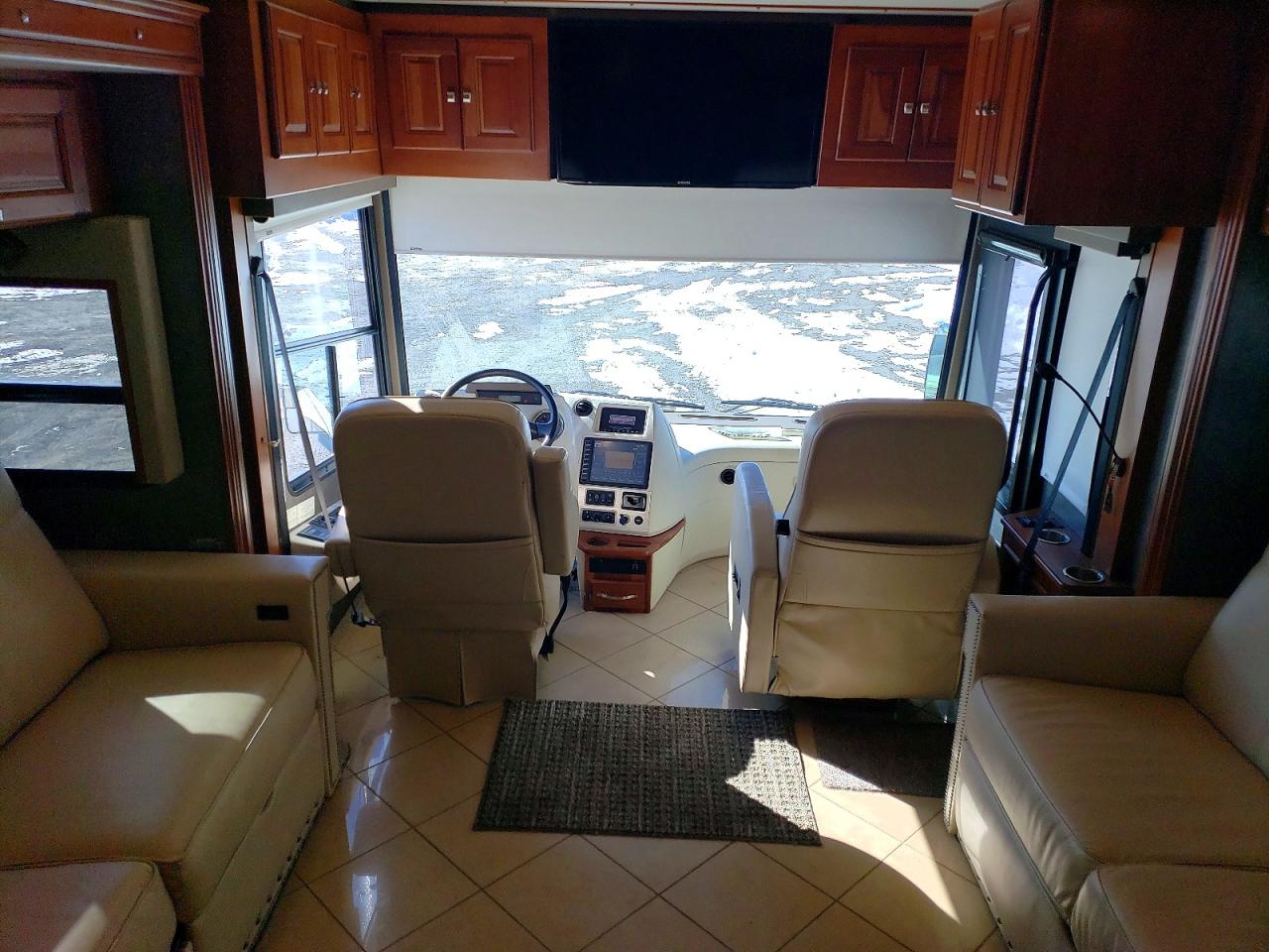 2014 Itasco All other VIN 4UZACVDT5ECFS5346 COPART salvage auction — Front End, NJ - CERT OF TITLE-SALVAGE, sold $35,000 on 2026-06-25 (photo 5)