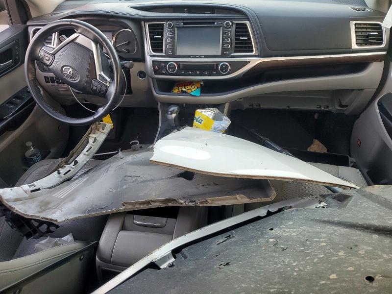 2016 Toyota Highlander VIN 5TDDKRFH5GS320807 COPART salvage auction — REAR END, Ca - Salvage Certificate, sold $2,450 on 2026-07-09 (photo 8)