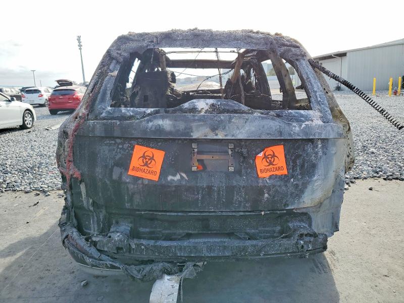 2022 Volvo Xc90 VIN YV4102CK9N1825739 COPART salvage auction — ENGINE BURN, Fl - Certificate Of Destruction, sold $425 on 2026-08-03 (photo 6)