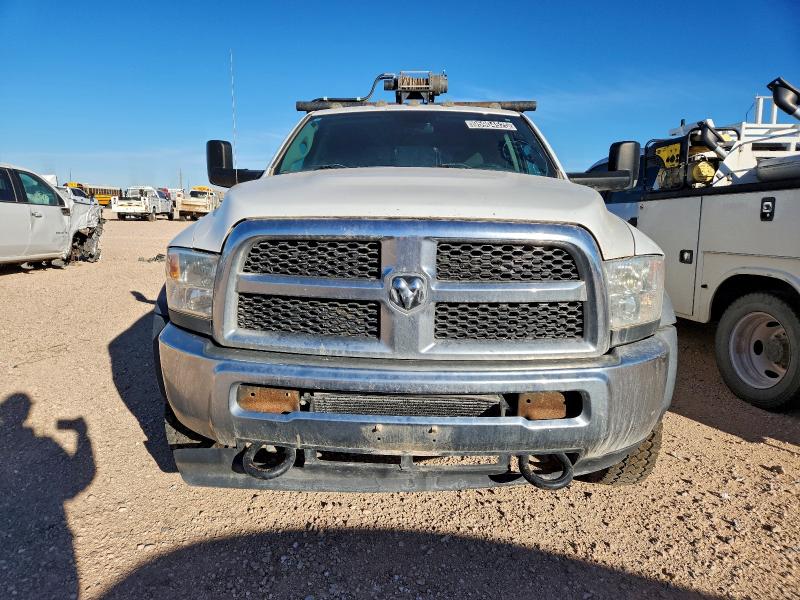2018 Ram 5500 VIN 3C7WRNFL8JG151277 COPART salvage auction — MINOR DENT/SCRATCHES, TX - CERTIFICATE OF TITLE, sold $14,700 on 2026-08-13 (photo 5)