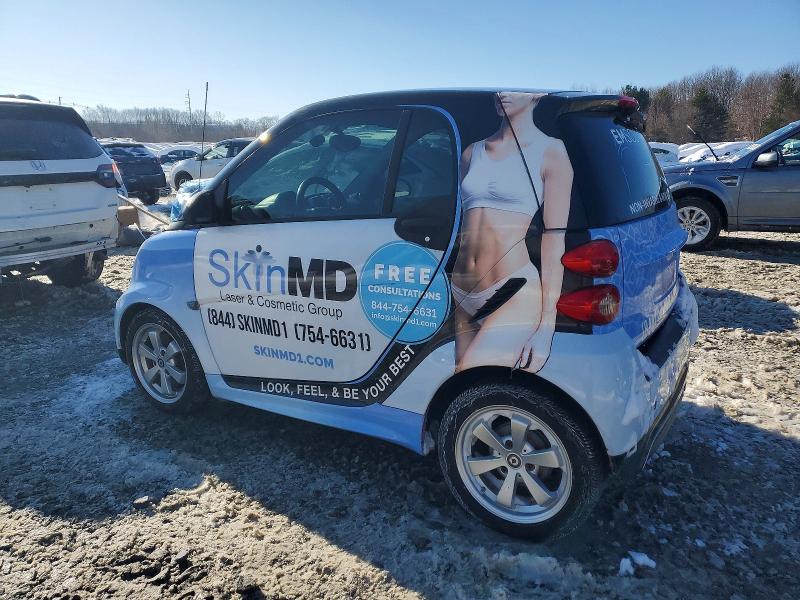 2013 Smart Fortwo VIN WMEEJ3BA9DK615233 COPART salvage auction — NORMAL WEAR, Co - Bill Of Sale-Parts Only, sold $400 on 2026-07-06 (photo 2)