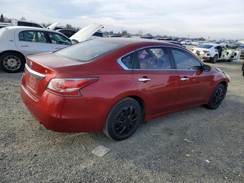 2015 Nissan Altima VIN 1N4AL3AP7FC226493 COPART salvage auction — FRONT END, Salvage Title, sold $625 on 2026-07-21 (photo 3)