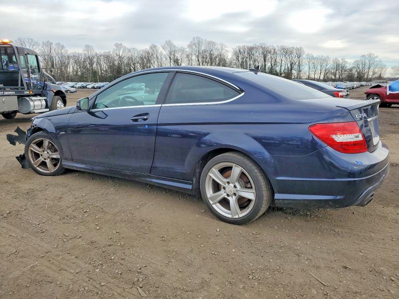 2012 Mercedes-benz C-klasse VIN WDDGJ4HB4CF925137 COPART salvage auction — FRONT END, Salvage Title, sold $700 on 2026-08-11 (photo 2)