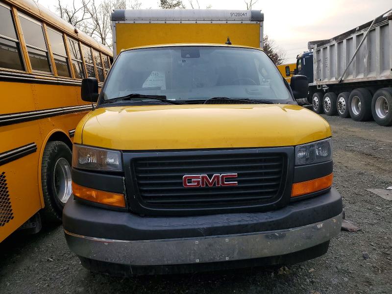 2022 Gmc Savana VIN 1GD07RFP7N1164668 COPART salvage auction — UNDERCARRIAGE, Az - Cert Of Title - Salvage, sold $5,700 on 2026-07-09 (photo 5)