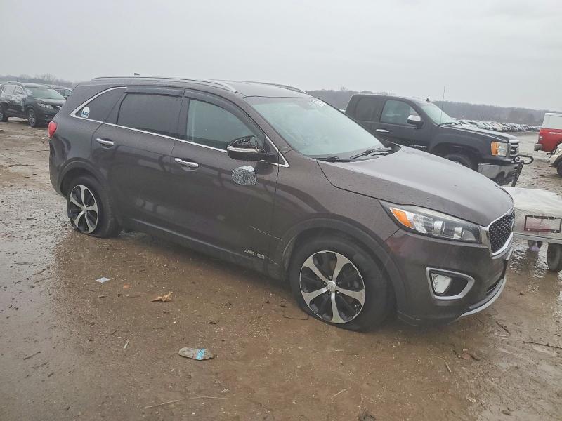 2017 Kia Sorento VIN 5XYPHDA52HG228600 COPART salvage auction — UNDERCARRIAGE, MO - SALVAGE CERTIFICATE OF TITLE, sold $2,450 on 2026-07-28 (photo 4)