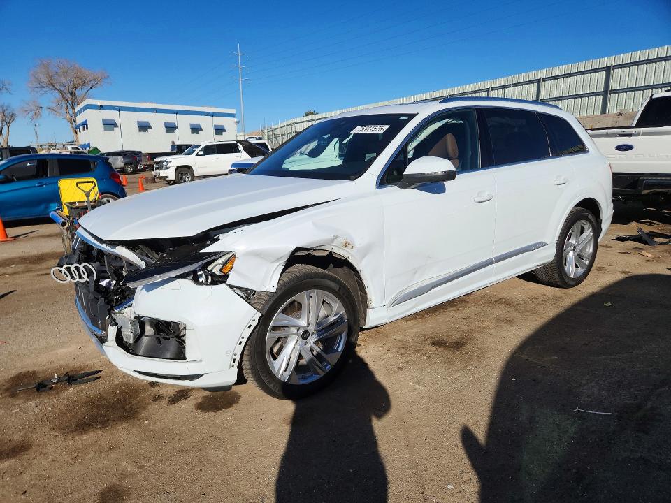 2023 Audi Q7 VIN WA1AXBF7XPD012377 — COPART salvage auction photo