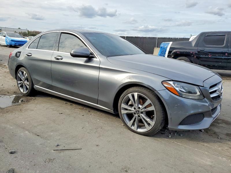 2018 Mercedes-benz C class VIN 55SWF4JB2JU247103 COPART salvage auction — MINOR DENT/SCRATCHES, Fl - Certificate Of Title, sold $7,400 on 2026-07-09 (photo 4)
